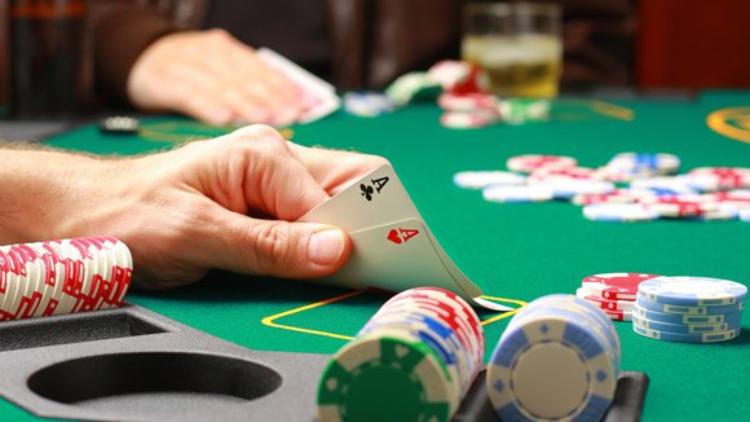 poker 7 lá